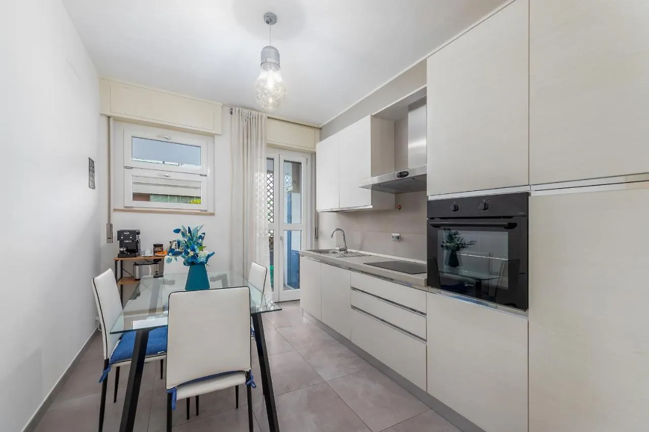 Apartment Niguarda-Zara Xxl Home,Two Balconies,Wifi,Family Milan