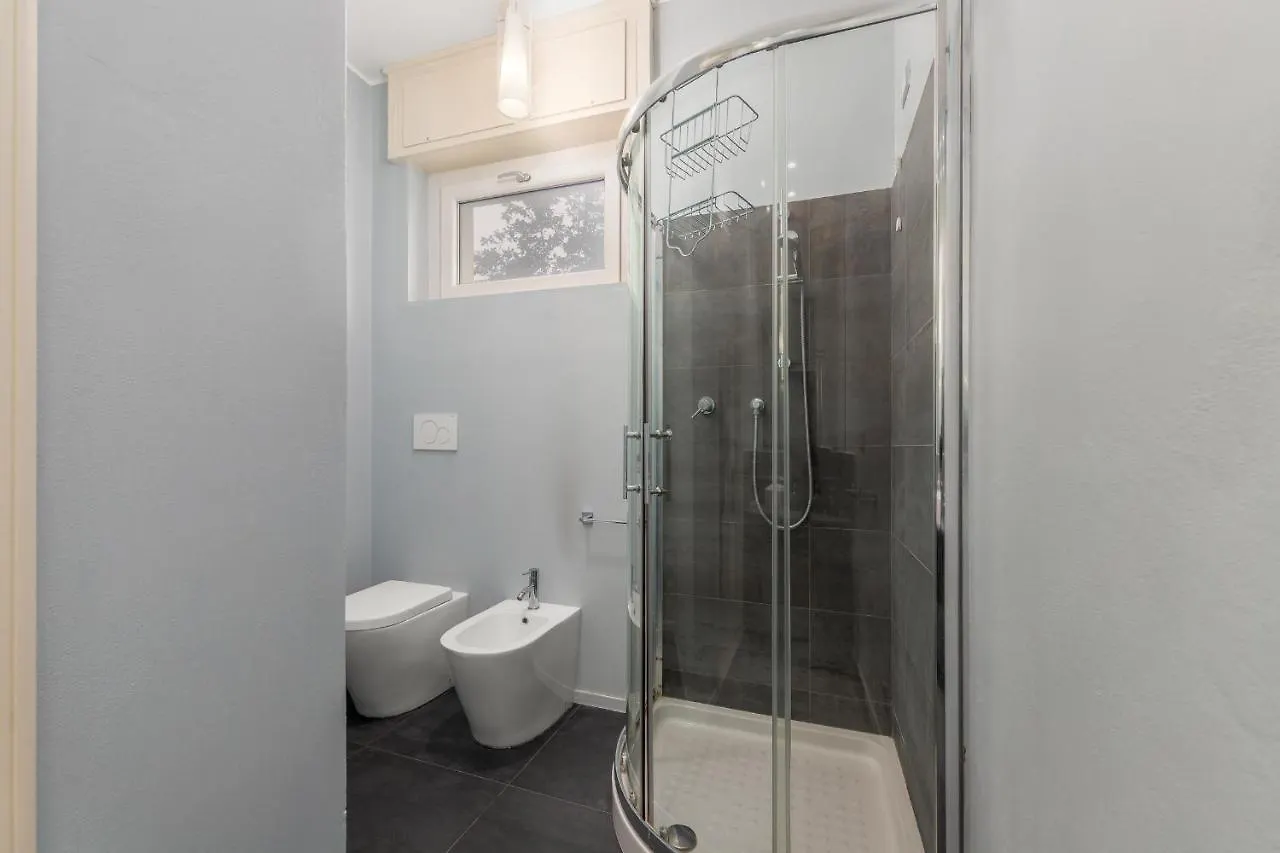Niguarda-Zara Xxl Home,Two Balconies,Wifi,Family Milan